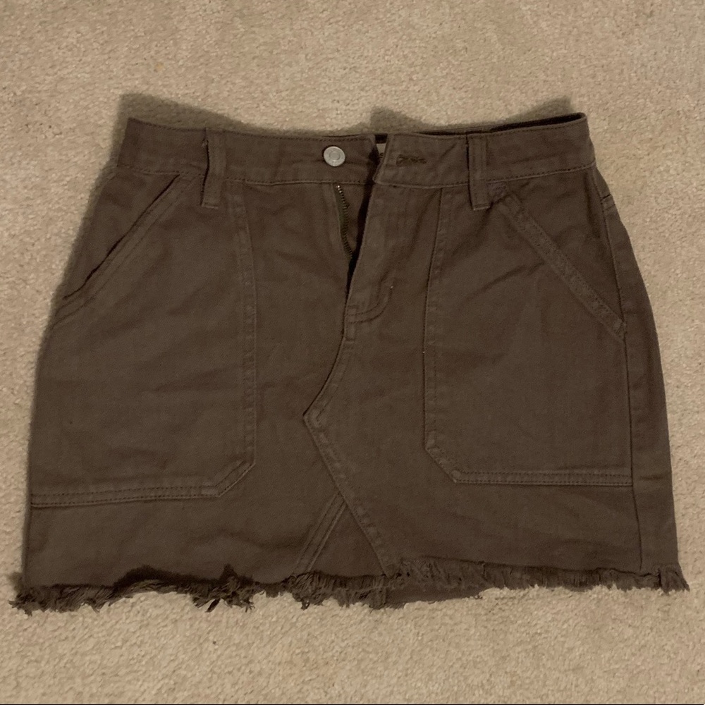 Utility skirt